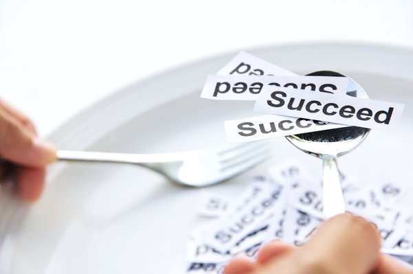 Réussir en affaires et finance : stratégies à adopter en 2025